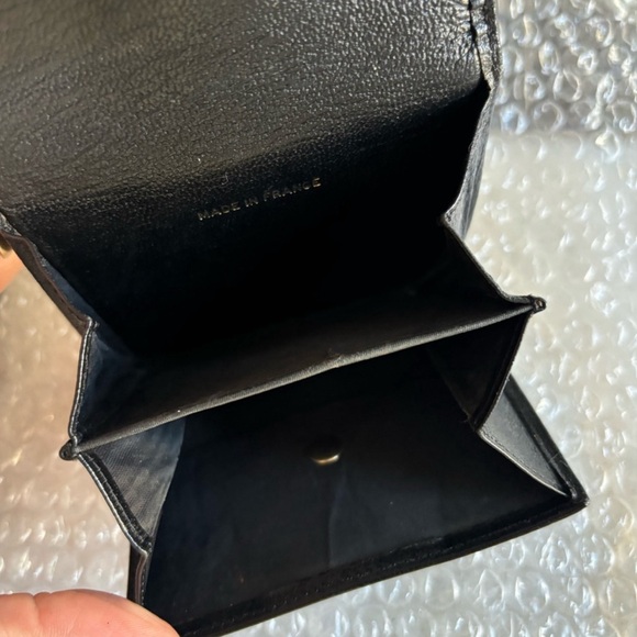 Authentic CHANEL Tri-fold Wallet with original box - Picture 2 of 5